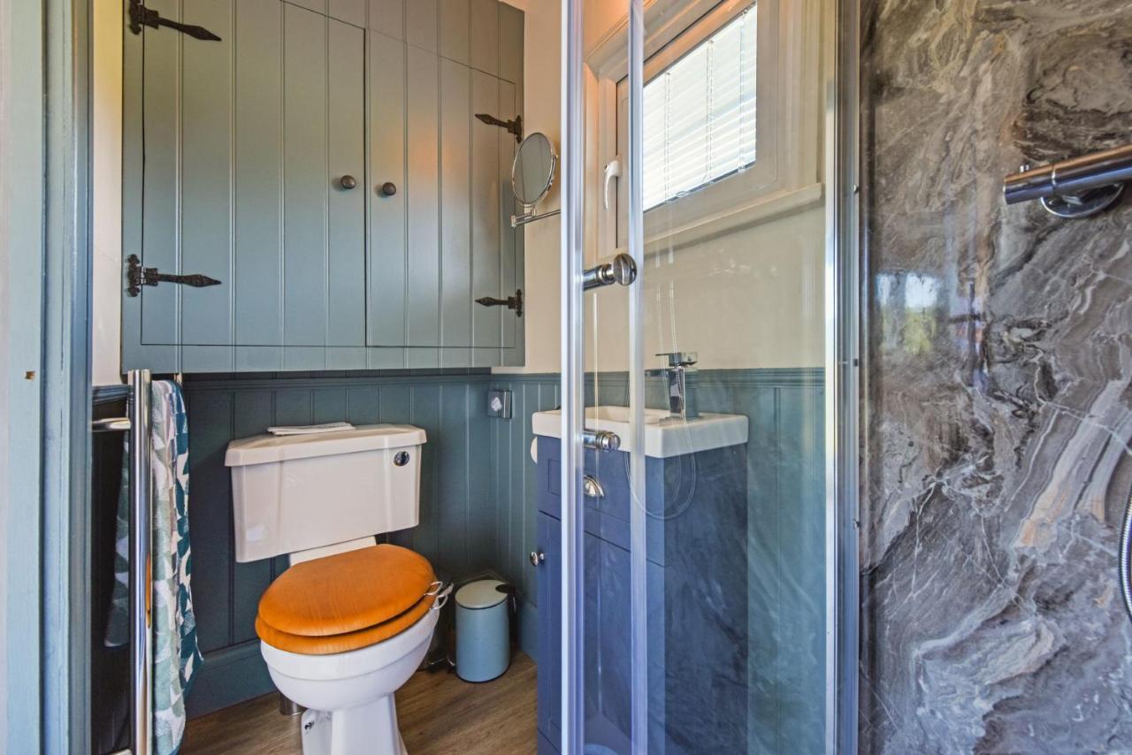 Crabden Shepherd Hut - Blendworth Villa Waterlooville Esterno foto